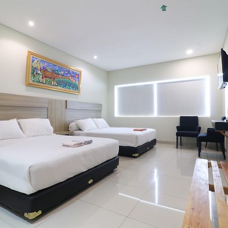 โลคัส รูมส์ Hotel บันดุง ภายนอก รูปภาพ